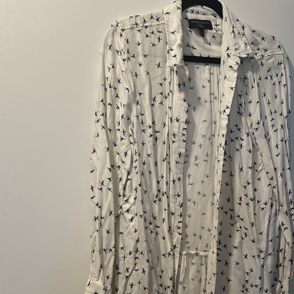 Banana Republic White Button-Down Shirt with Navy Bird Print